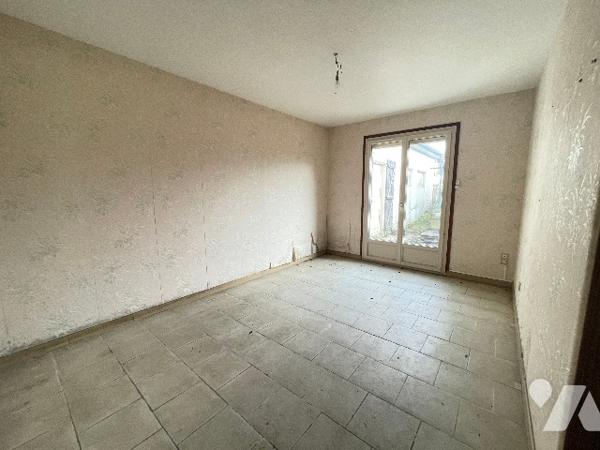 Pavillon au cœur d'un hameau verdoyant