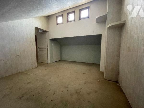 Pavillon au cœur d'un hameau verdoyant