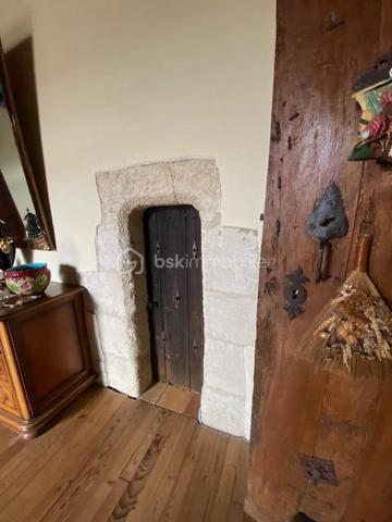 Maison en pierre de 235 m²