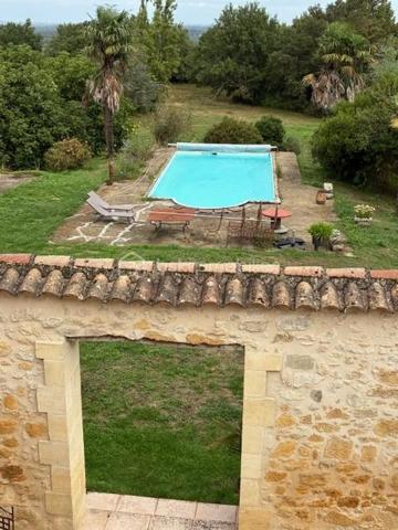 Maison en pierre de 235 m²