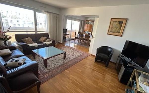 Appartement à vendre    2 pièces • 74,89 m2 Créteil