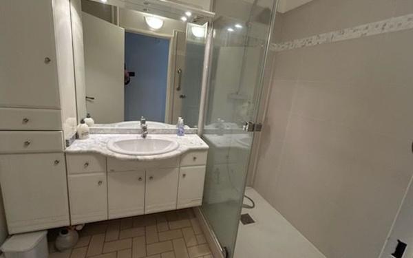Appartement à vendre    2 pièces • 74,89 m2 Créteil