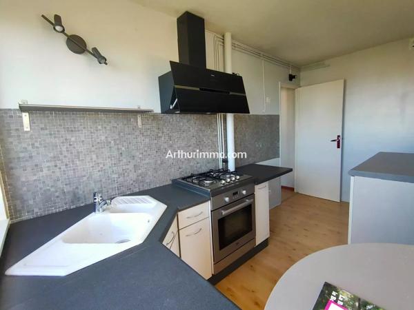 Location                                                      Appartement
                        
                     4 pièces                      68 m2                     à Sucy-en-Brie