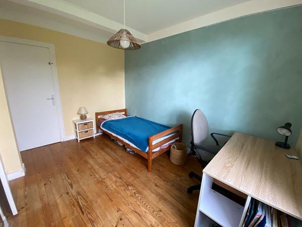 Appartement lumineux avec balcon et garage