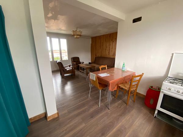 Appartement lumineux avec balcon et garage