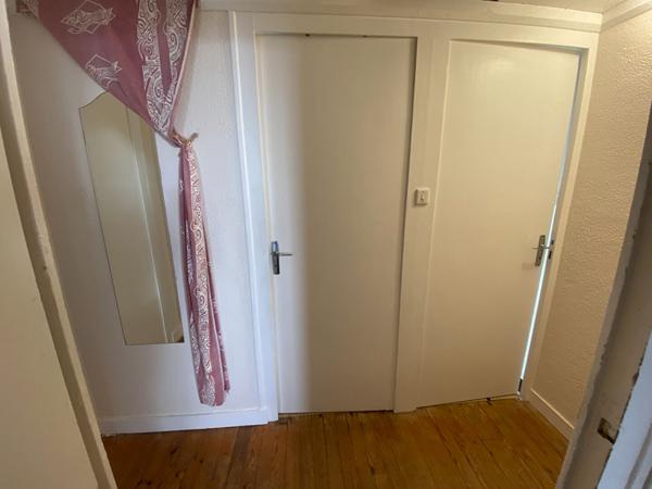 Appartement lumineux avec balcon et garage