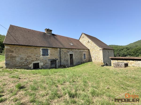 Corps de ferme 170m²- dépendances 230m²- Terrain 9 490m²