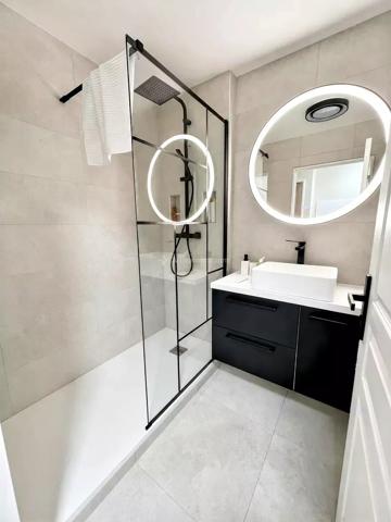 Vente                                                      Appartement
                        
                     3 pièces                      71 m2                     à Chessy