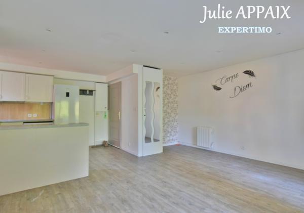 Fréjus (83600) APPARTEMENT 3 PIECES AVEC PLACE DE PARKING PRIVATIVE