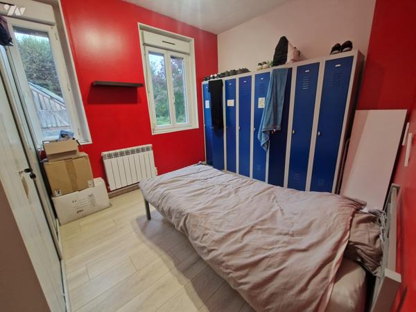 BOIS GUILLAUME, maison en briques d'~78m² sur ~252m² de terrain, 3 chambres,  1 bureau, garage.