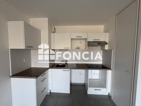 Location Appartement 2 pièces 42.05 m² - 145 RUE ALAIN DECAUX Aix-en-provence 13100