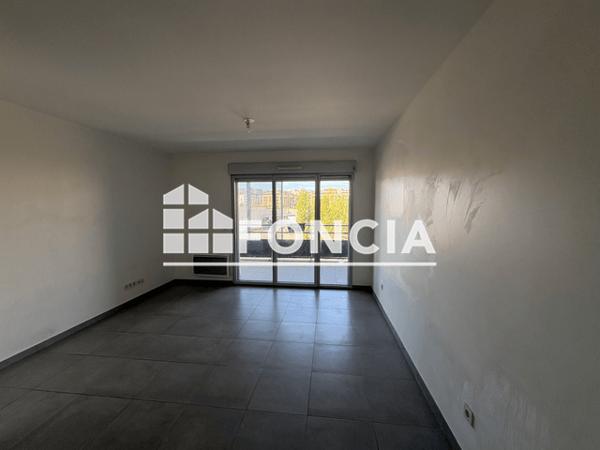 Location Appartement 2 pièces 42.05 m² - 145 RUE ALAIN DECAUX Aix-en-provence 13100