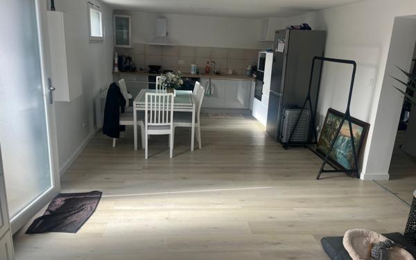 Immeuble à vendre    6 pièces •  Tullins