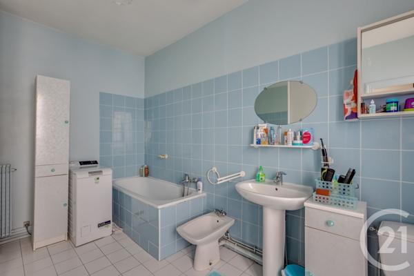 Appartement F2 à vendre  2 pièces - 37,60 m 2   PARIS  - 75010