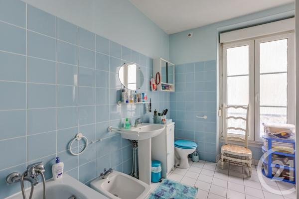 Appartement F2 à vendre  2 pièces - 37,60 m 2   PARIS  - 75010