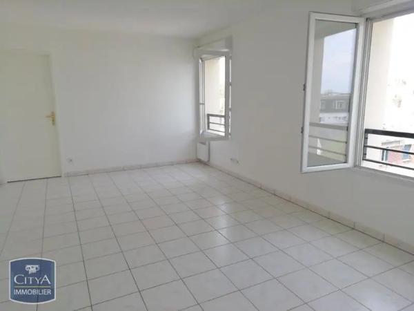 Appartement à louer 3 pièces 64.88m² Saint-Quentin (02100)