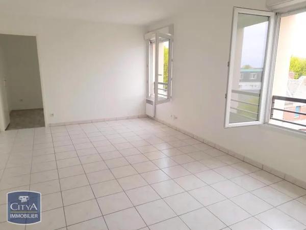 Appartement à louer 3 pièces 64.88m² Saint-Quentin (02100)