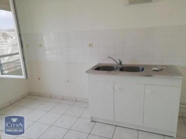 Appartement à louer 3 pièces 64.88m² Saint-Quentin (02100)