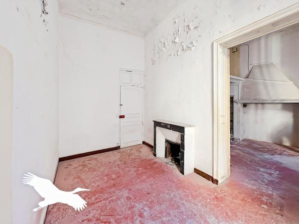 Appartement à vendre |  Marseille 01 |  3 pièces | 64 m²