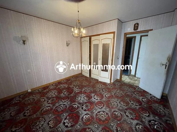 Vente                                                      Maison
                        
                     5 pièces                      112 m2                     à Villaines-la-Juhel