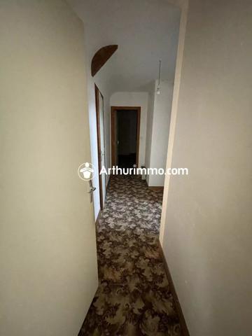 Vente                                                      Maison
                        
                     5 pièces                      112 m2                     à Villaines-la-Juhel