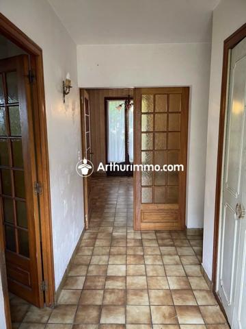 Vente                                                      Maison
                        
                     5 pièces                      112 m2                     à Villaines-la-Juhel