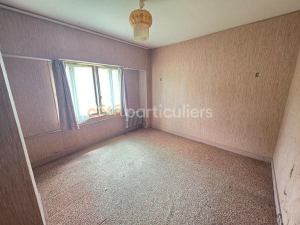 Vente
                Maison117 m² - 4 Pièces -
                    SALIGNY (89100)