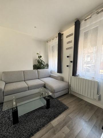 TRES BEL APPARTEMENT MODERNE