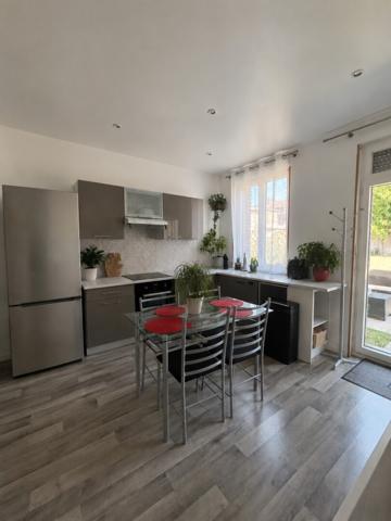 TRES BEL APPARTEMENT MODERNE