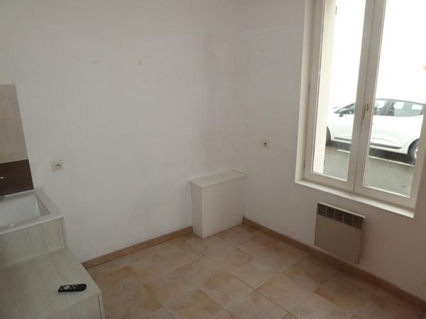 Local commercial plein centre LA FERTE SAINT AUBIN 50m²