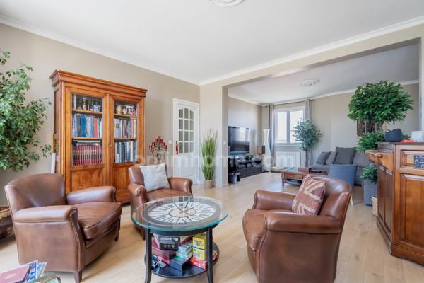 Appartement à vendre 5 pièces LES PAVILLONS SOUS BOIS (93)