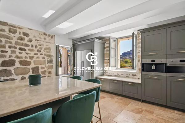 Mas 8 pièces à vendre Le Muy - 83490 / Réf: 21959-VD