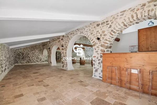 Mas 8 pièces à vendre Le Muy - 83490 / Réf: 21959-VD