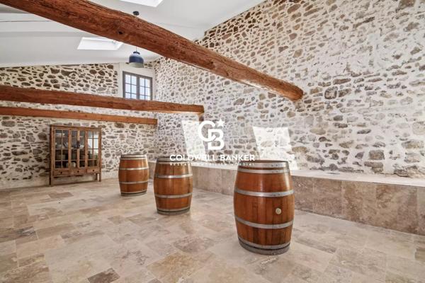 Mas 8 pièces à vendre Le Muy - 83490 / Réf: 21959-VD