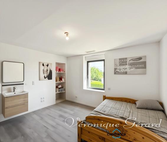 Propriété Equestre avec maison en Pierre de 250 M² avec carrière de 60X40