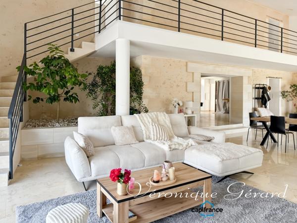 Propriété Equestre avec maison en Pierre de 250 M² avec carrière de 60X40