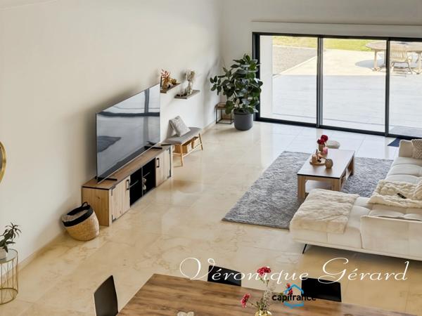 Propriété Equestre avec maison en Pierre de 250 M² avec carrière de 60X40