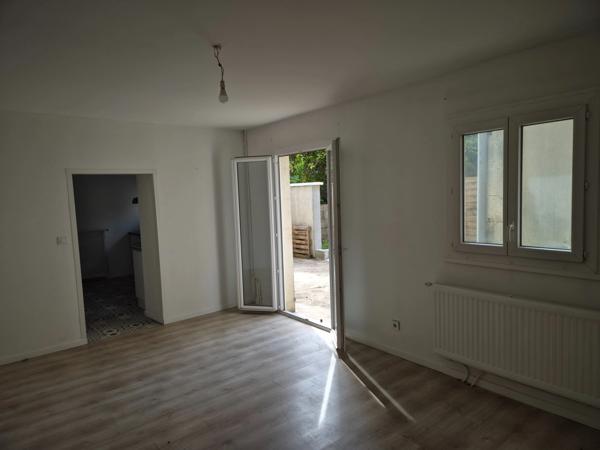Maison proche gare, terrasse, cour, 3 chambres