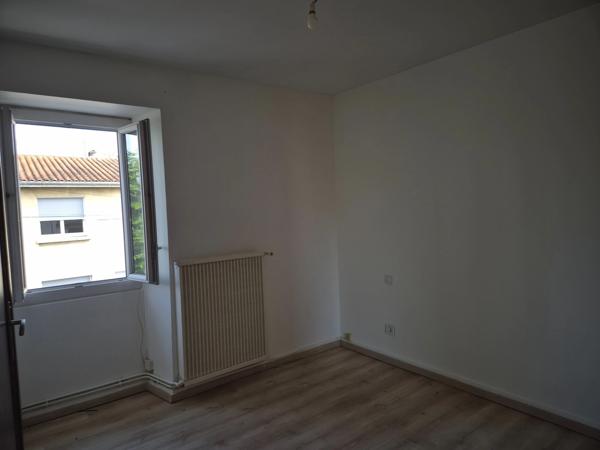 Maison proche gare, terrasse, cour, 3 chambres