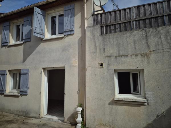 Maison proche gare, terrasse, cour, 3 chambres