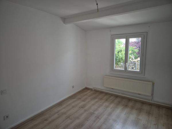 Maison proche gare, terrasse, cour, 3 chambres