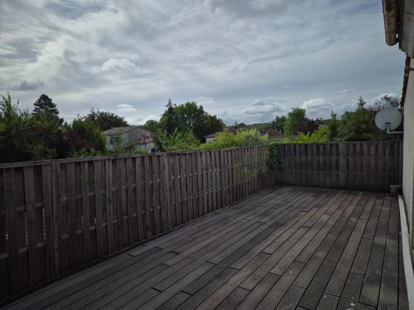 Maison proche gare, terrasse, cour, 3 chambres
