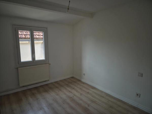 Maison proche gare, terrasse, cour, 3 chambres