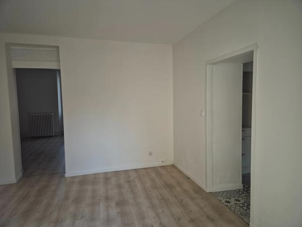 Maison proche gare, terrasse, cour, 3 chambres