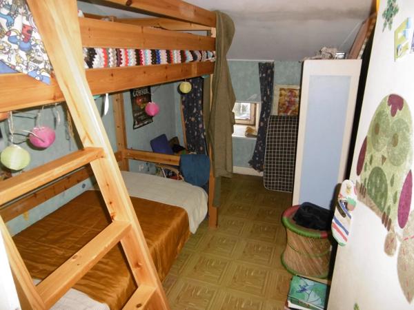 Propriété de caractère dans un hameau