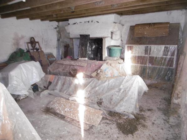 Propriété de caractère dans un hameau