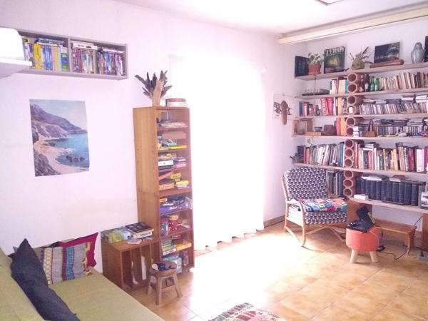 Propriété de caractère dans un hameau
