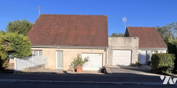 DOLE - 2 MAISONS ET UNE PISCINE