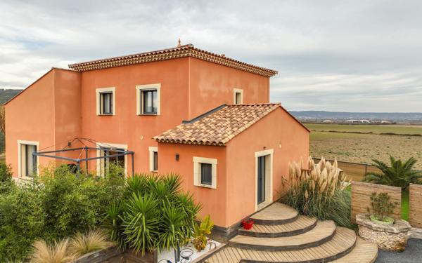 Maison à vendre    6 pièces •  Calvisson