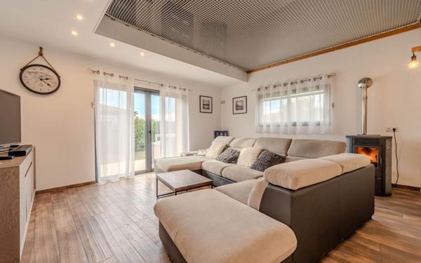 Maison à vendre    6 pièces •  Calvisson